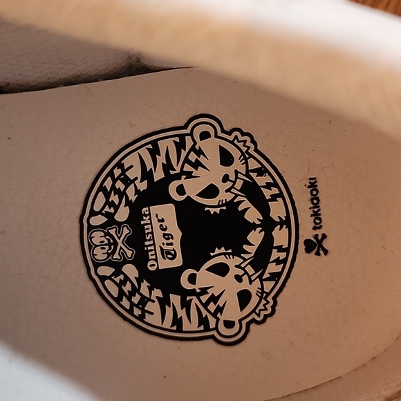 Asics Onitsuka Tiger Shoes - Picture 3 of 6